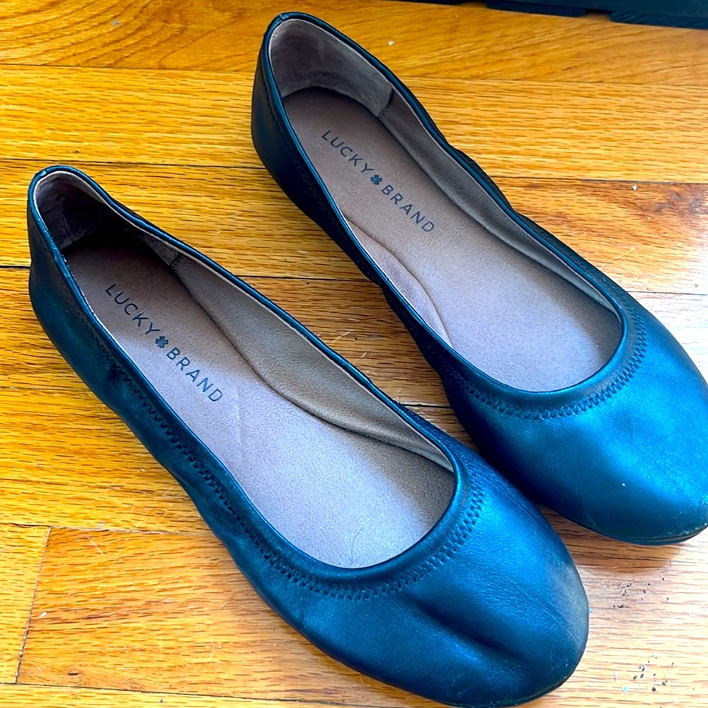 Slip on ballet flats by Lucky